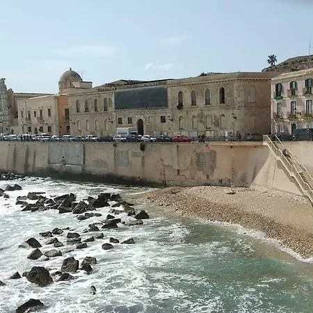 Sudduyene House *